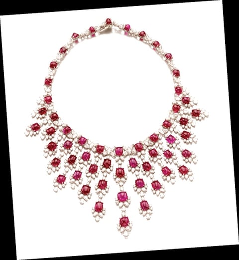 The Rich are Finding Happiness in Precious Baubles-Online Jewellery Auctions