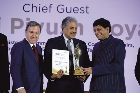 Anoop Mehta receives the Lifetime Achievement Award at 49th IGJA